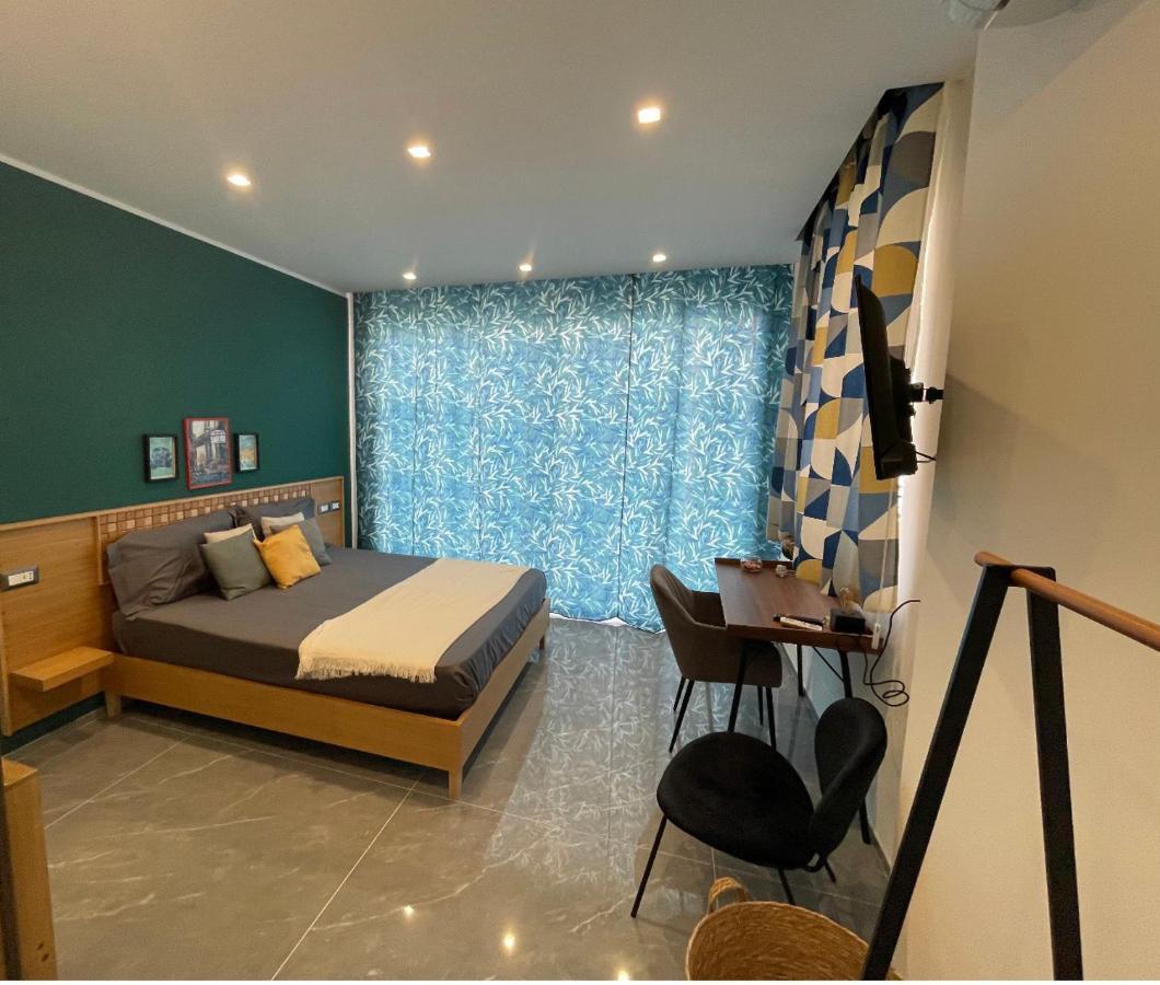 Aurora Luxury Rooms Affittacamere Napoli Bagian luar foto